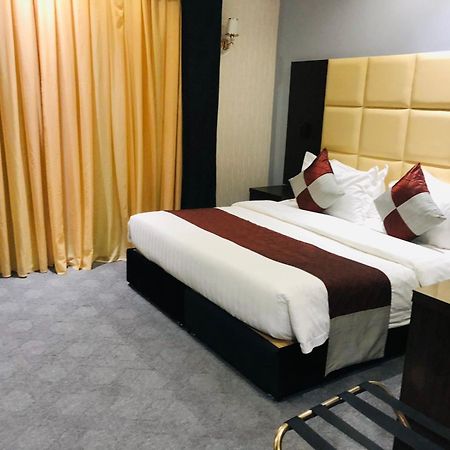 M Platinum Hotel Медина Экстерьер фото