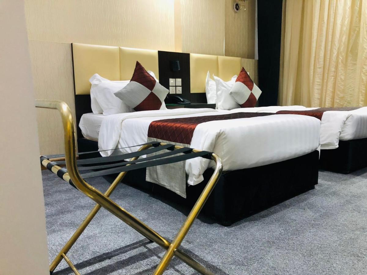 M Platinum Hotel Медина Экстерьер фото