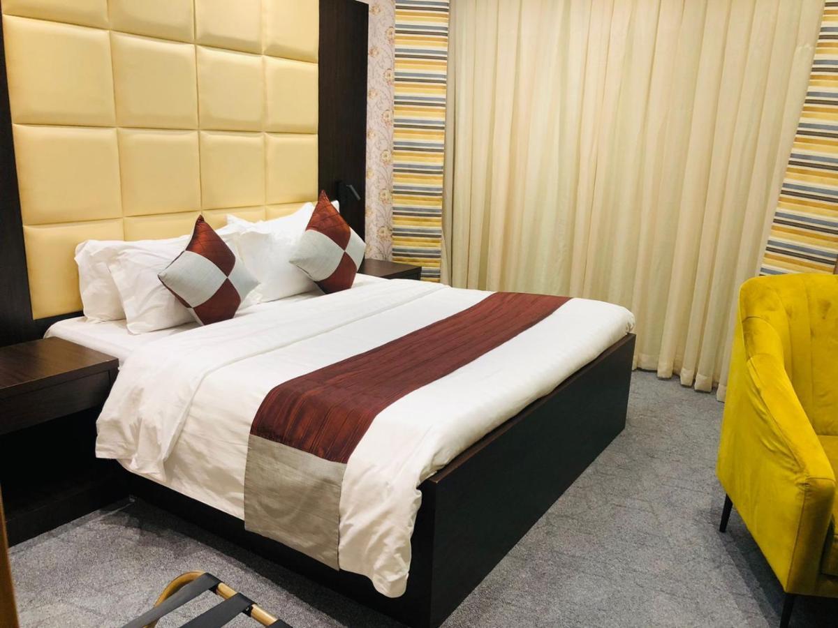 M Platinum Hotel Медина Экстерьер фото